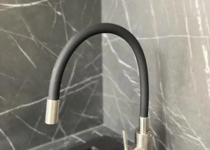 Airport-bus - 13 North - 3 شقة *